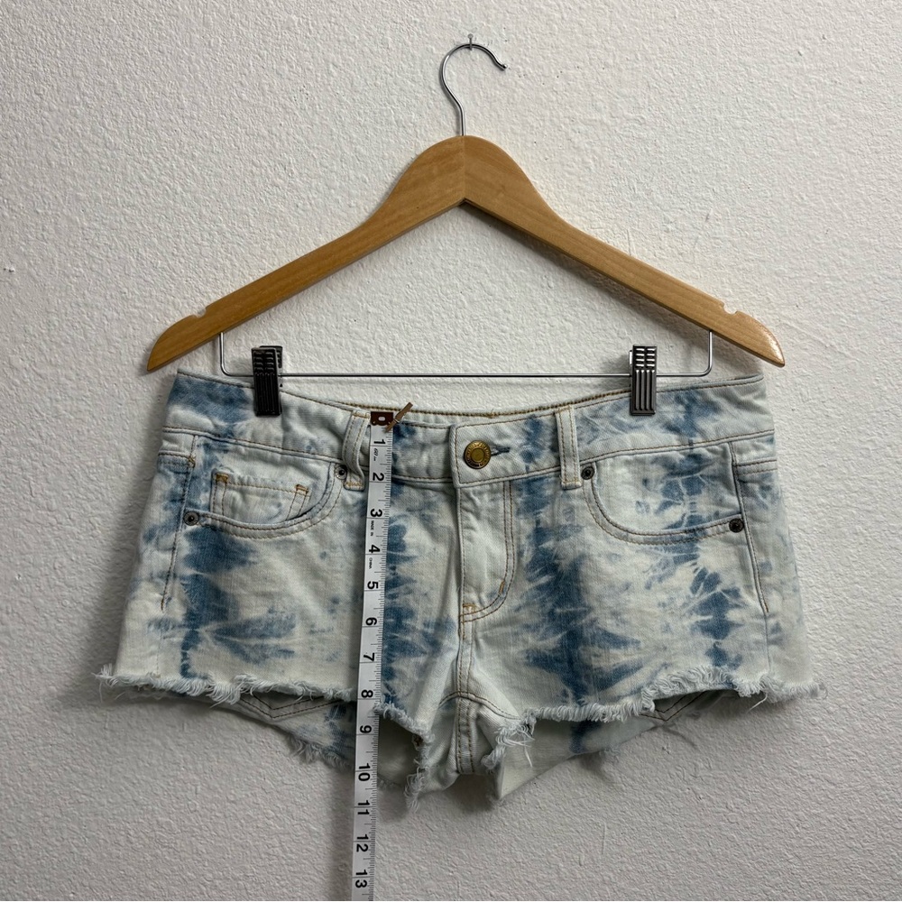 100% Cotton American Eagle AE Tie Dye Denim Shorts Raw Hem low rise Y2K Size 8